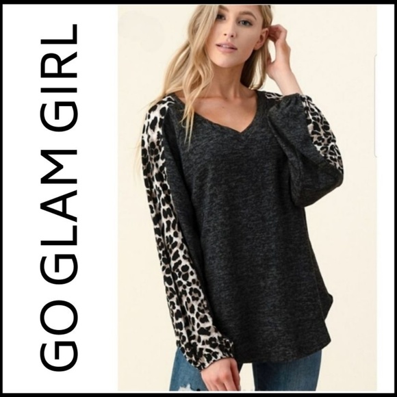 NWT Black VNeck Leopard Print Balloon Sleeve Top - Picture 3 of 4